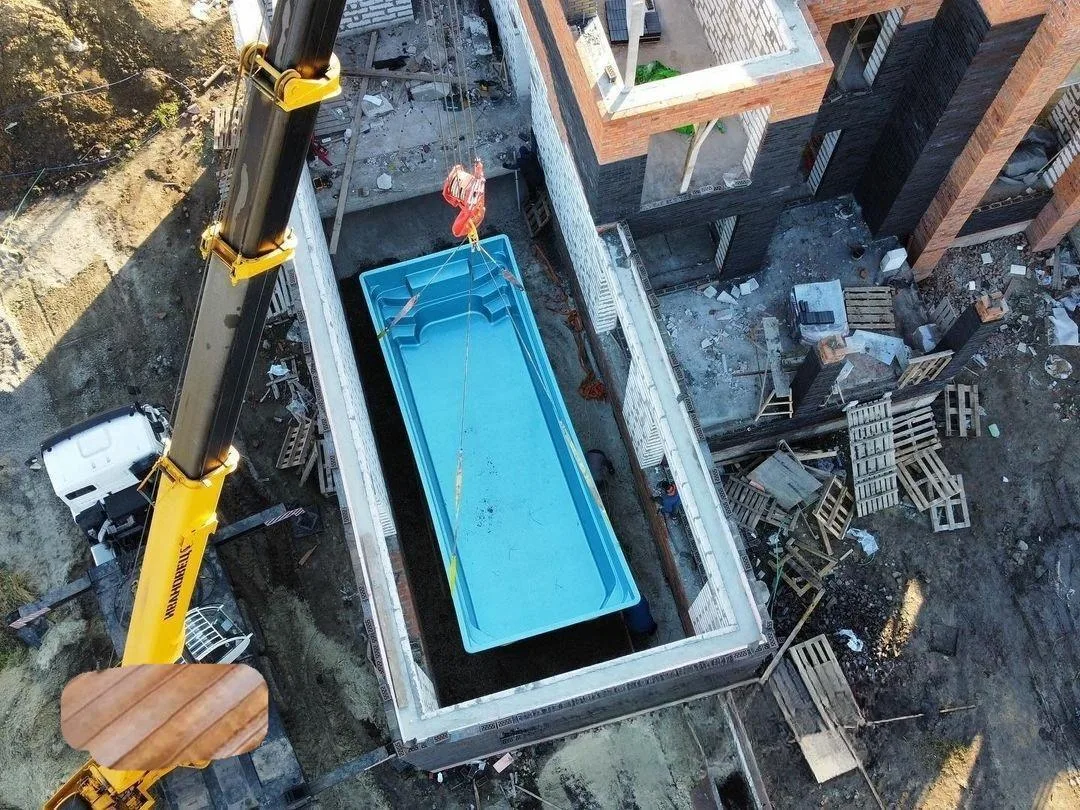 Laguna 9 — зона отдыха у бассейна в Калуге